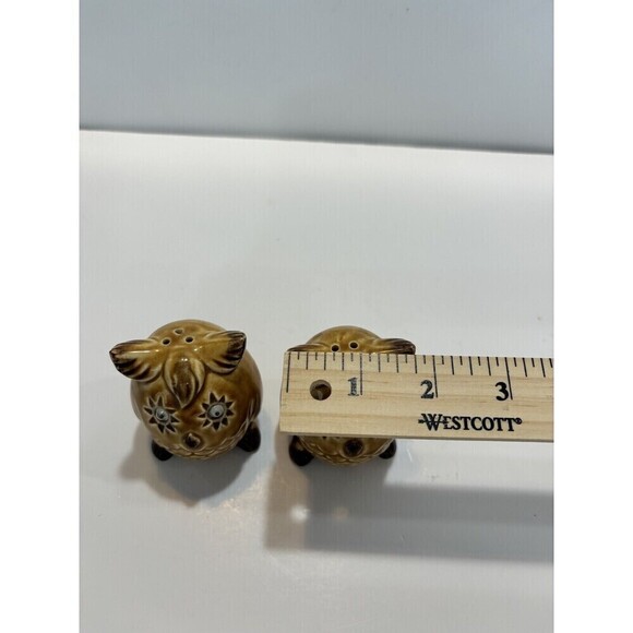 Vintage Salt and Pepper Shakers Ceramic Owls with Googly Eyes Made in Japan - Picture 9 of 10